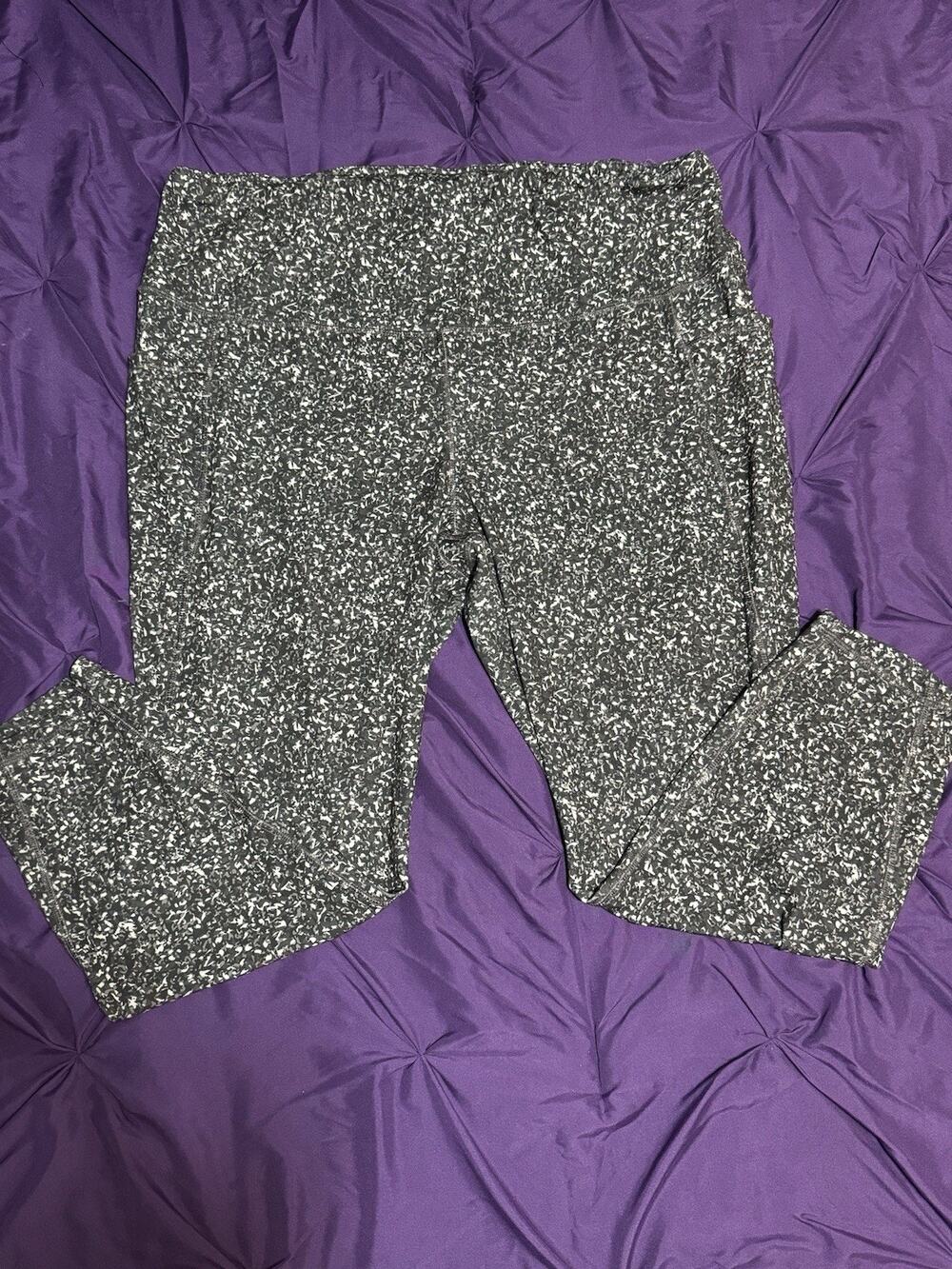 Plus size women’s workout active RBX black & gray speckled leggings in a 3X
